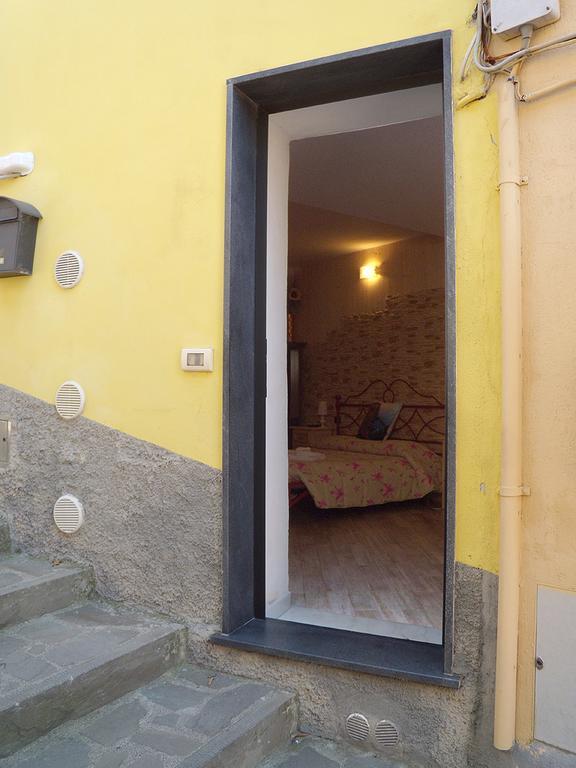 Michela Rooms Riomaggiore Extérieur photo
