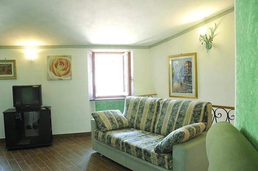 Michela Rooms Riomaggiore Extérieur photo